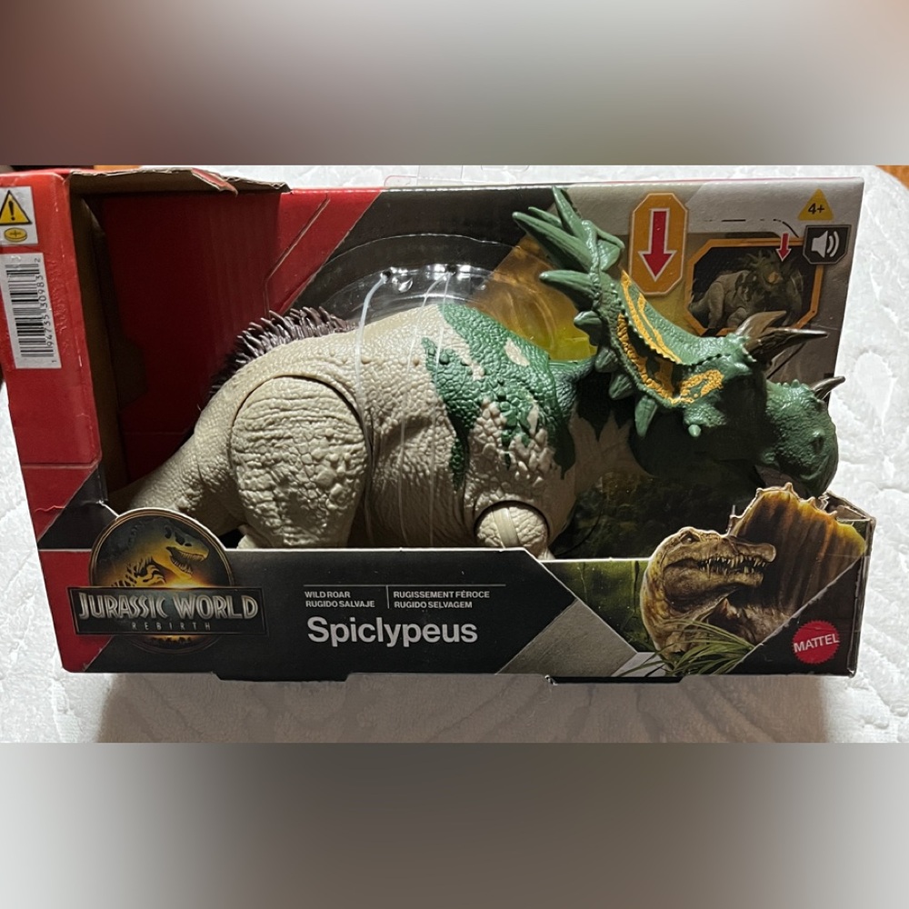 Jurassic World - Spiclypeus Dinosaur Toy - Green and Cream